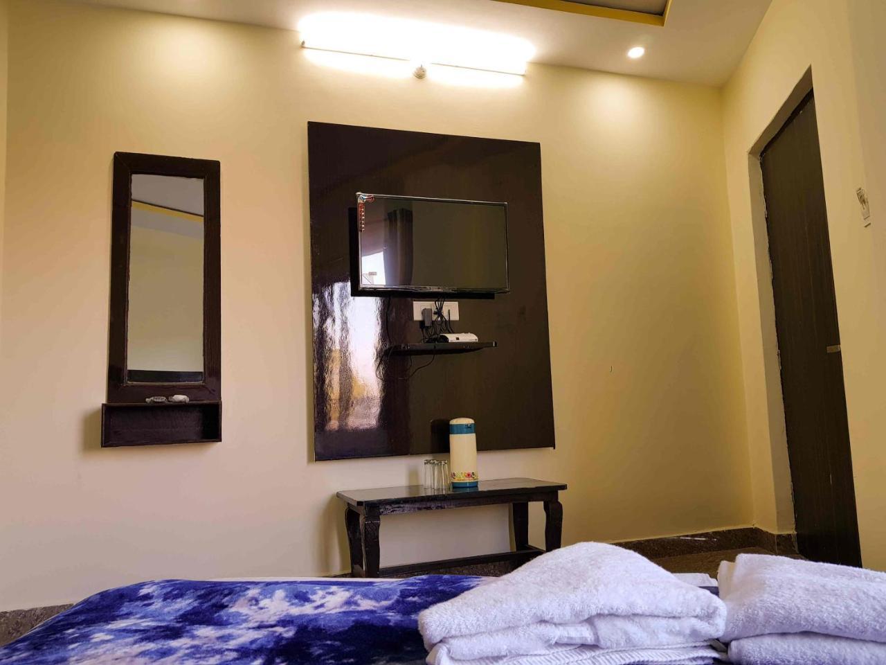 Hotel Homely Abode ダルハウジ エクステリア 写真
