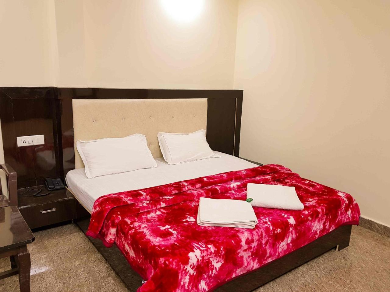 Hotel Homely Abode ダルハウジ エクステリア 写真